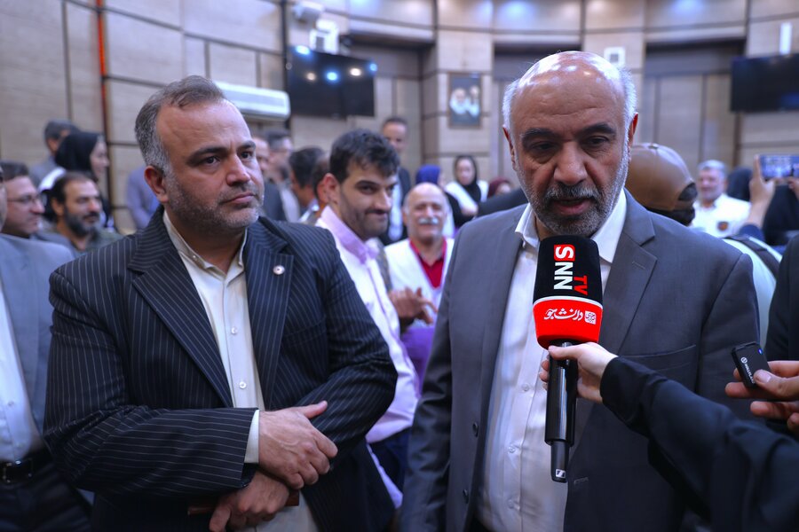 بازدید از مرکز رصدکنترل عملیات اورژانس اجتماعی بازدید از مرکز رصدکنترل عملیات اورژانس اجتماعی