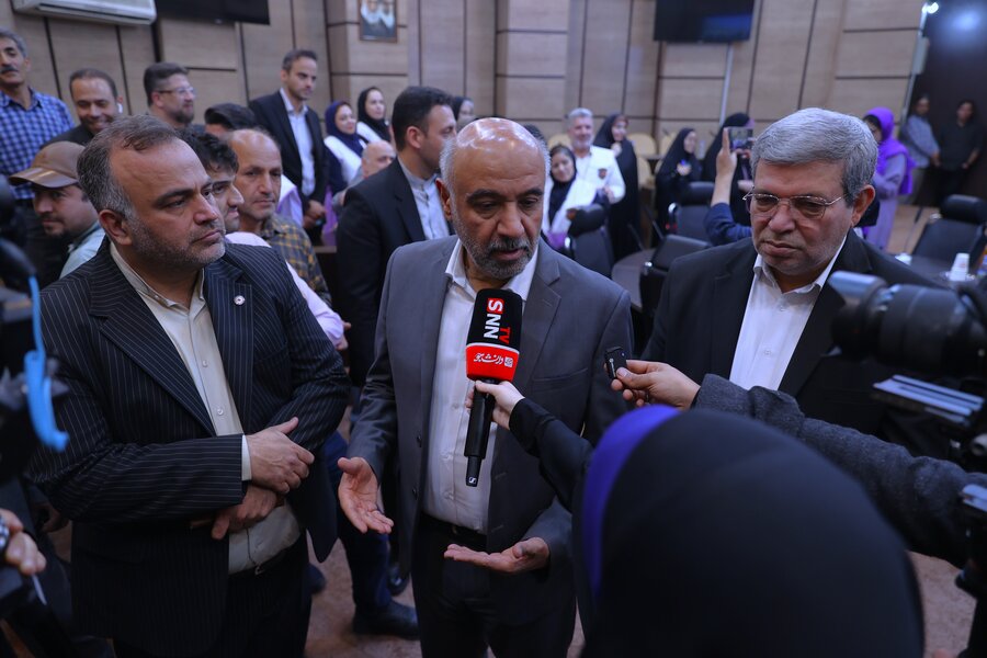 بازدید از مرکز رصدکنترل عملیات اورژانس اجتماعی بازدید از مرکز رصدکنترل عملیات اورژانس اجتماعی