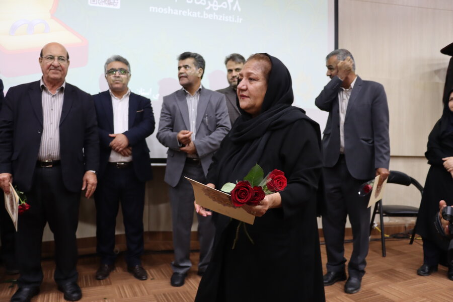 تقدیر از خیرین