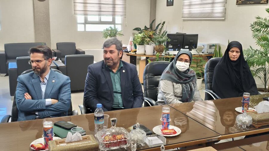 تقدیر از کارشناس آمار اداره کل بهزیستی استان