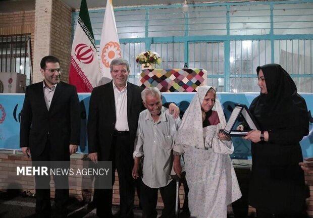 رسانه| سرپرست بهزیستی بوشهر:معاینه رایگان بینایی و نشاط سالمندان انجام می‌شود