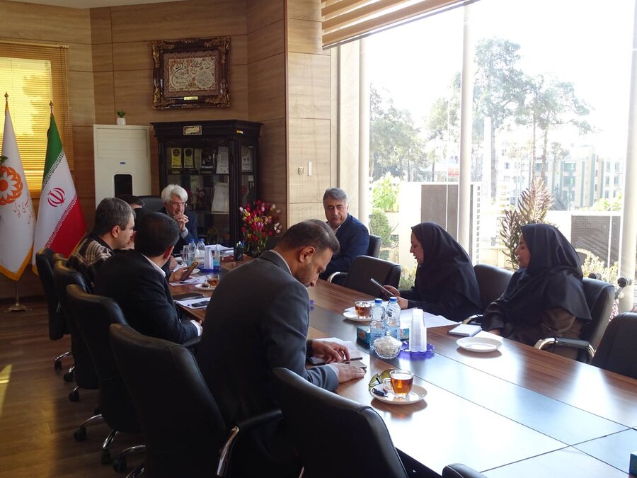 بررسی مفاد قانونی مرتبط با تکالیف دستگاه‌های اجرایی در قانون حمایت از حقوق افراد دارای معلولیت در بهزیستی فارس