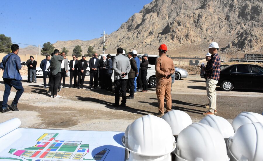 کلنگ مسکن مددجویان بهزیستی به جانِ زمین نشست