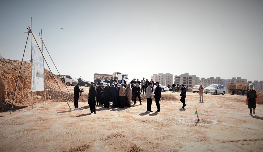 کلنگ مسکن مددجویان بهزیستی به جانِ زمین نشست