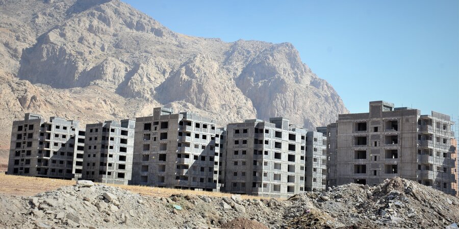 کلنگ مسکن مددجویان بهزیستی به جانِ زمین نشست