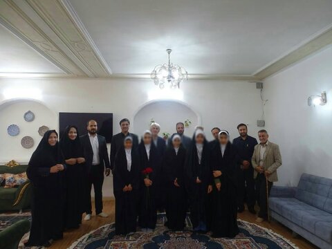 گزارش تصویری|افتتاح مرکز “فرشتگان آشیانه مهر” در شیراز؛