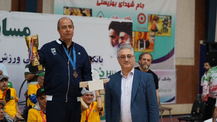 بوچیا آقایان