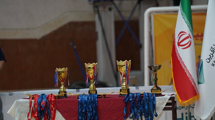 بوچیا آقایان