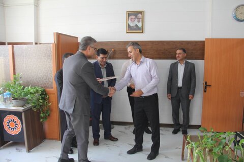 تقدیر مدیر کل بهزیستی ایلام از همکاران  اداره برنامه‌ریزی، نوآوری، هوشمندسازی و امنیت فضای مجازی