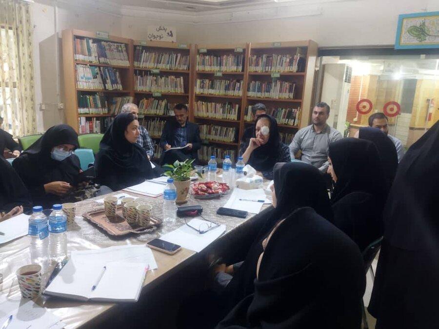 نشست هم اندیشی و برنامه ریزی دبیرخانه شهر دوستدار سالمند رشت