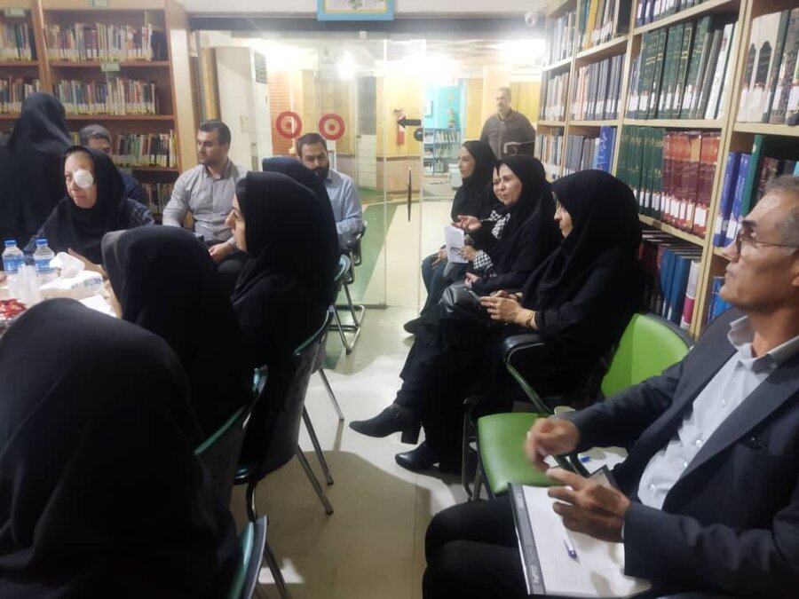 نشست هم اندیشی و برنامه ریزی دبیرخانه شهر دوستدار سالمند رشت