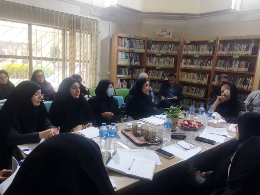 نشست هم اندیشی و برنامه ریزی دبیرخانه شهر دوستدار سالمند رشت