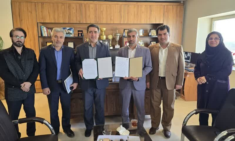 امضای تفاهمنامه همکاری بهزیستی میانه و اداره ورزش و جوانان