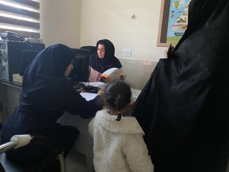 اجرای طرح کشوری پیشگیری از تنبلی چشم در شهرستان اسکو