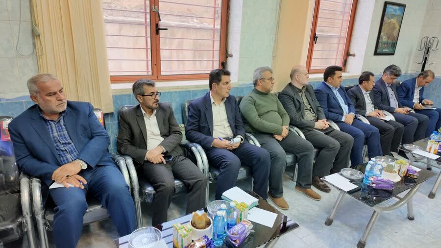 برگزاری دومین جلسه شورای سالمندان با موضوع مهر و گفتگو در سنندج 