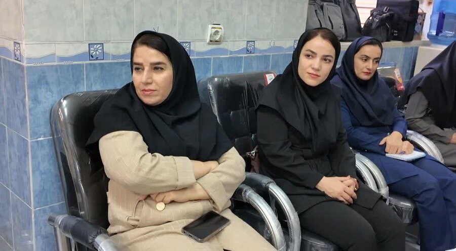 برگزاری دومین جلسه شورای سالمندان با موضوع مهر و گفتگو در سنندج 