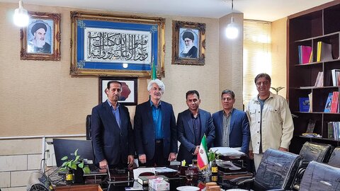 ارسنجان|دیدار مدیرکل بهزیستی استان فارس و هیئت همراه با فرماندار شهرستان