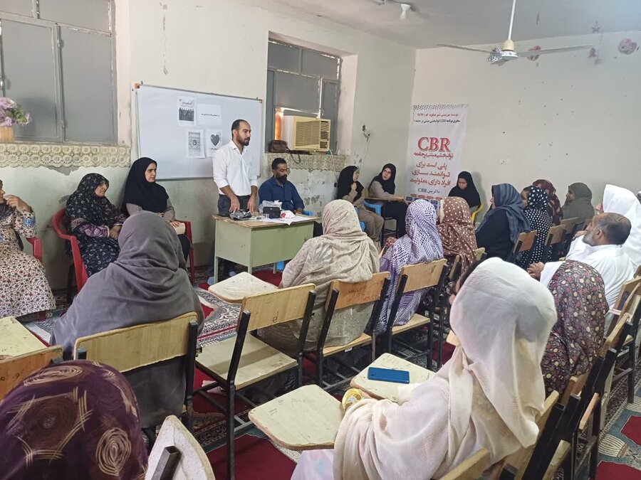 بستک | برگزاری دوره آموزشی بیماری تب دانگی و پشه آئدس