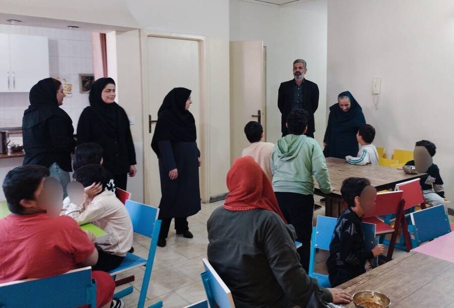 آمل| بازدید رئیس اداره بهزیستی شهرستان آمل از دو مرکز توانبخشی 