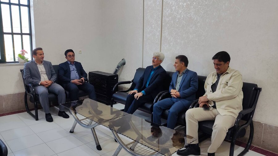 ارسنجان|حضور محمدرضا هوشیار، مدیرکل بهزیستی استان فارس و هیئت همراه در شهرستان