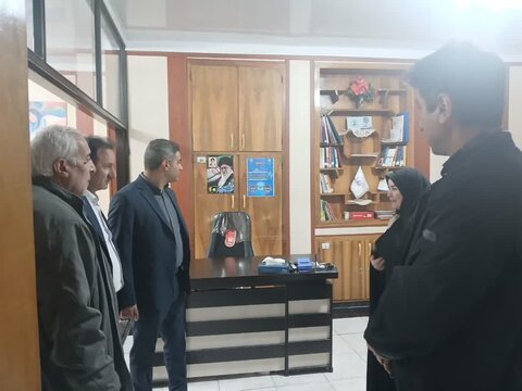 گزارش تصویری| بازدید معاون مدیر توسعه و منابع بهزیستی از بهزیستی آذرشهر