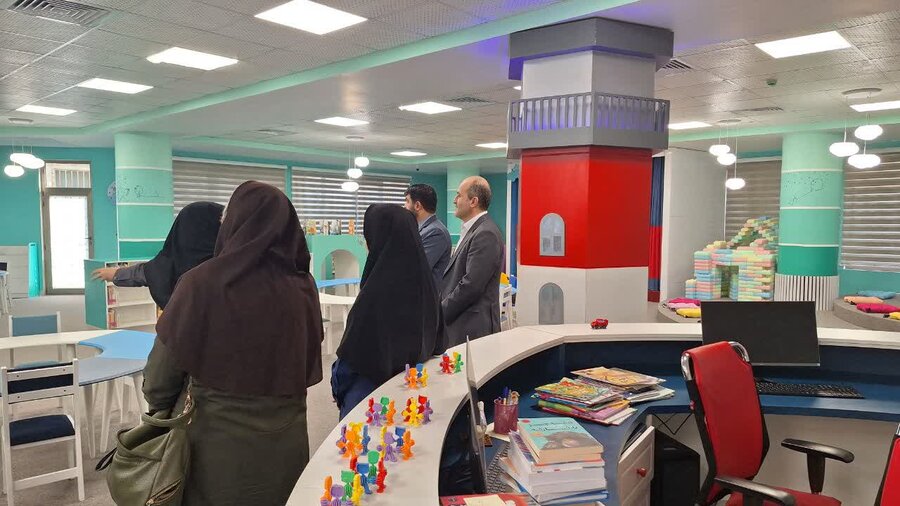 بازدید مدیرکل بهزیستی گیلان از کتابخانه عمومی خاتم الانبیاء (ص) رشت جهت تسهیل دسترسی سالمندان و معلولان