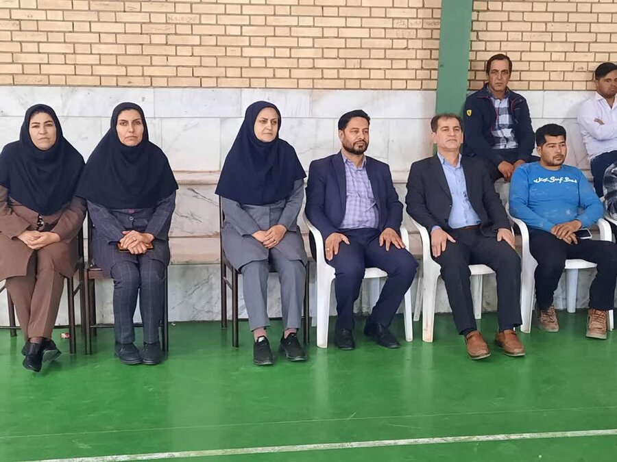 فریدن| برگزاری جشنواره بازیهای بومی محلی جام بلند همتان