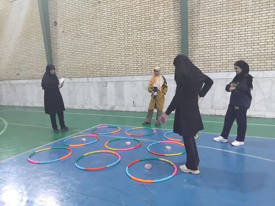 فریدن| برگزاری جشنواره بازیهای بومی محلی جام بلند همتان