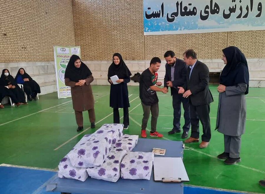 فریدن| برگزاری جشنواره بازی‌های بومی محلی جام بلند همتان