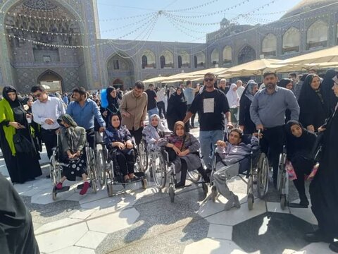 لامرد|اعزام ١۵ توانخواه لامردی به سفر زیارتی امام رضا (ع)
