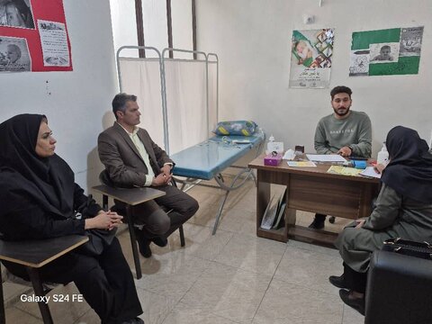 خر امه|بازدید کارشناسان دفتر پیشگیری ازمعلولیتهای  بهزیستی فارس از مراکز غربالگری بینایی و شنوایی شهرستان خرامه