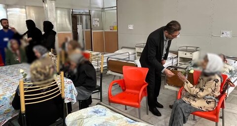 تجلیل از پرستاران مراکز توانبخشی شهرستان ساوجبلاغ به مناسبت روز پرستار