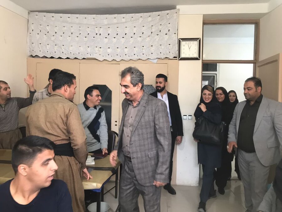 بازدید مسئولان بهزیستی کردستان از مراکز توانبخشی شهرستان سقز
