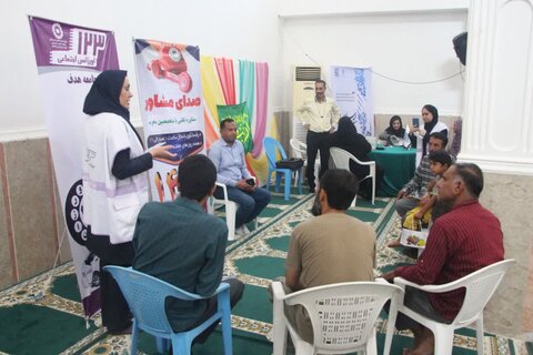 بندرعباس | میز خدمت بهزیستی و بیمه سلامت در بندرعباس برپا شد