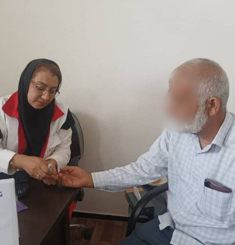 بستک| اجرای طرح ویزیت رایگان و انجام تست قند و فشار خون