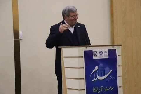 در رسانه| حسینی:مدارس به کانون فعالیت‌های اجتماعی و تربیتی تبدیل می‌شوند