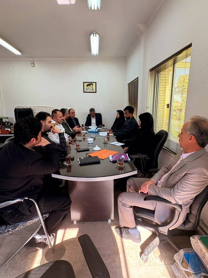 فومن /جلسه مناسب سازی اماکن و معابرعمومی در فرمانداری شهرستان