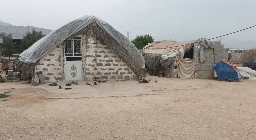 بهسازی مسکن مددجوی نیازمند در دشتی با همت بهزیستی و مشارکت خیرین