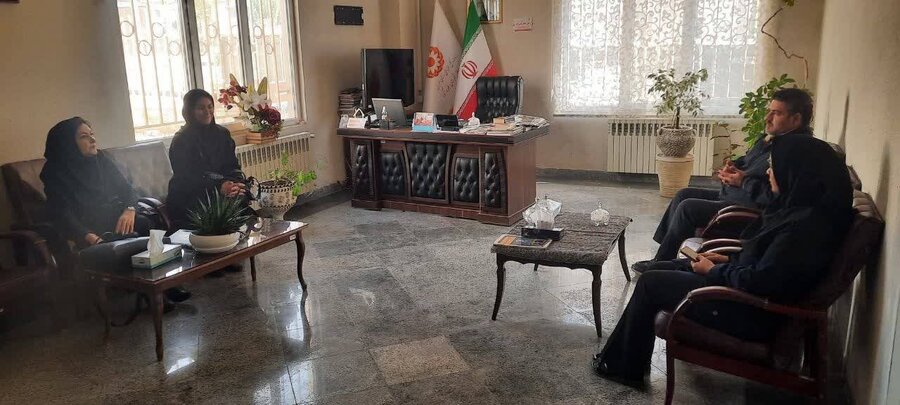 فیروزکوه | بازدید کارشناسان اشتغال استان تهران از بهزیستی برای بررسی طرح های اشتغال زایی