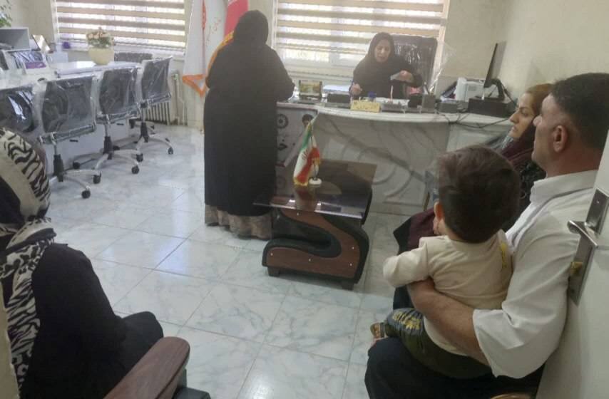 ملاقات چهره به چهره رئیس بهزیستی سردشت با مددجویان