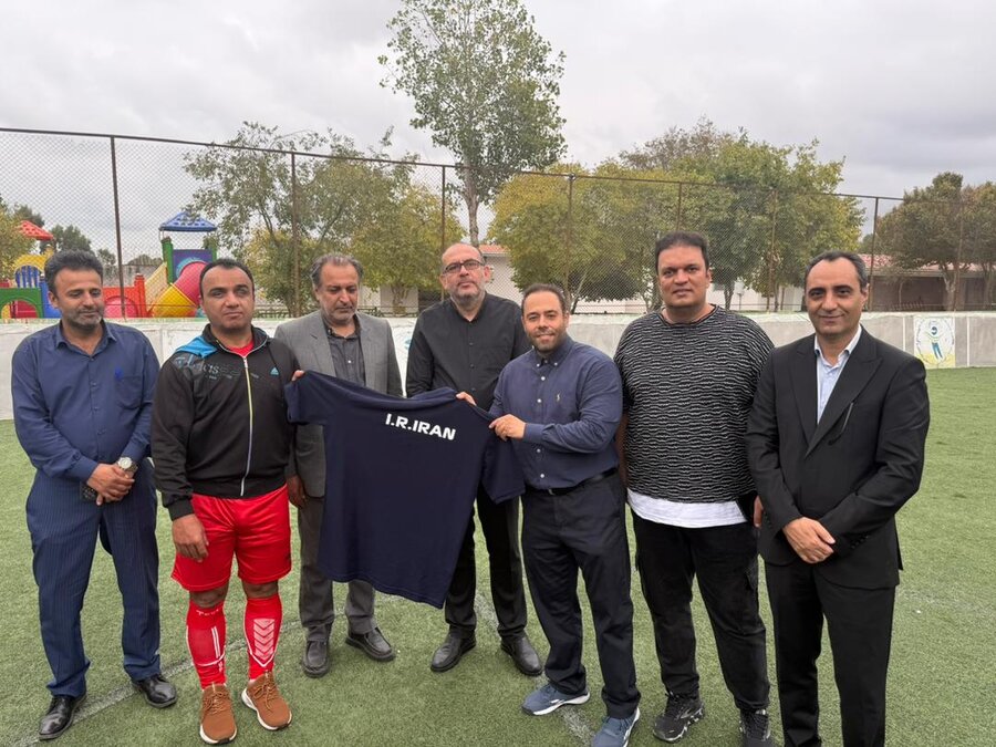 بازدید مسئولان سازمان بهزیستی کشور از تمرین تیم ملی فوتبال نابینایان در مجتمع خزرآباد بهزیستی