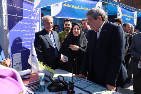 گزارش تصویری | آیین افتتاح نمایشگاه طرح سلامت اجتماعی محله محور با حضور معاون وزیر و رئیس سازمان بهزیستی کشور در مدرسه دارالفنون اردبیل