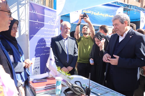 گزارش تصویری | آیین افتتاح نمایشگاه طرح سلامت اجتماعی محله محور با حضور معاون وزیر و رئیس سازمان بهزیستی کشور در مدرسه دارالفنون اردبیل