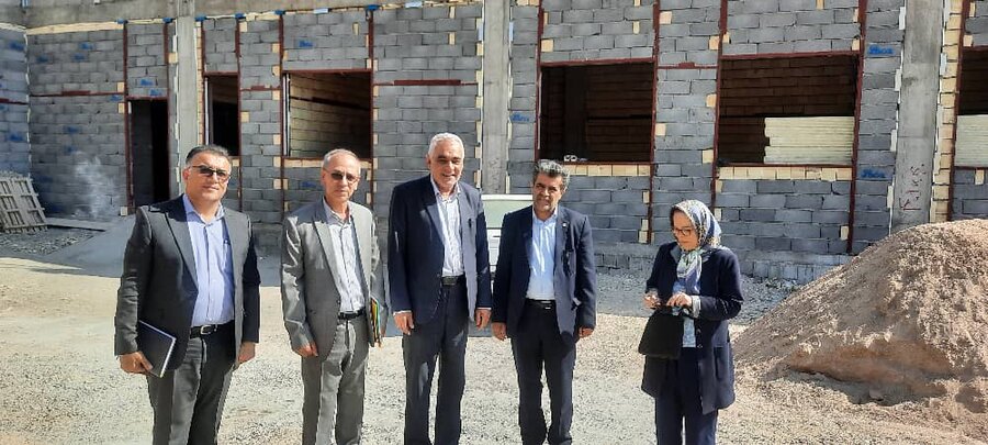 بازدید مشاور استاندار خوزستان از پروژه در حال ساخت شیرخوارگاه بهزیستی