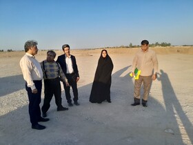 بازدید مدیر کل بهزیستی قم از نخستین نیروگاه خورشیدی تجمیعی در قم