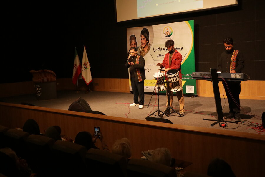 از خیرین فعال در حوزه کودکان کار و خیابان تجلیل شد