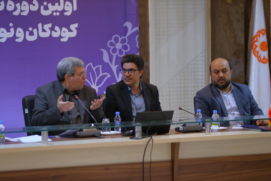 اولین دوره تربیت مربی مراقبت از کودکان و نوچوانان در فضای مجازی