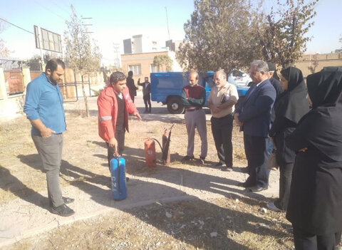 اشتهارد | دوره آموزشی اطفاء حریق و افزایش تاب آوری برگزار شد