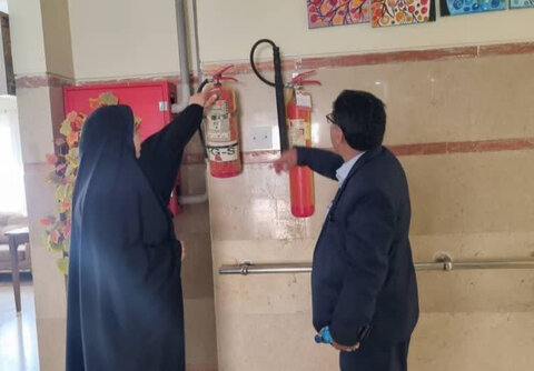 بازدید از مراکز تحت‌ پوشش بهزیستی کرج به مناسبت هفته پدافند غیرعامل