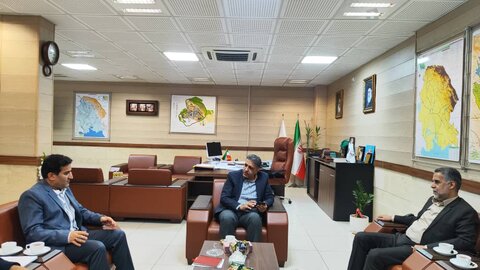 جلسه مشترک بهزیستی و راه و شهرسازی خوزستان درباره تکمیل پروژه‌های نیمه‌تمام